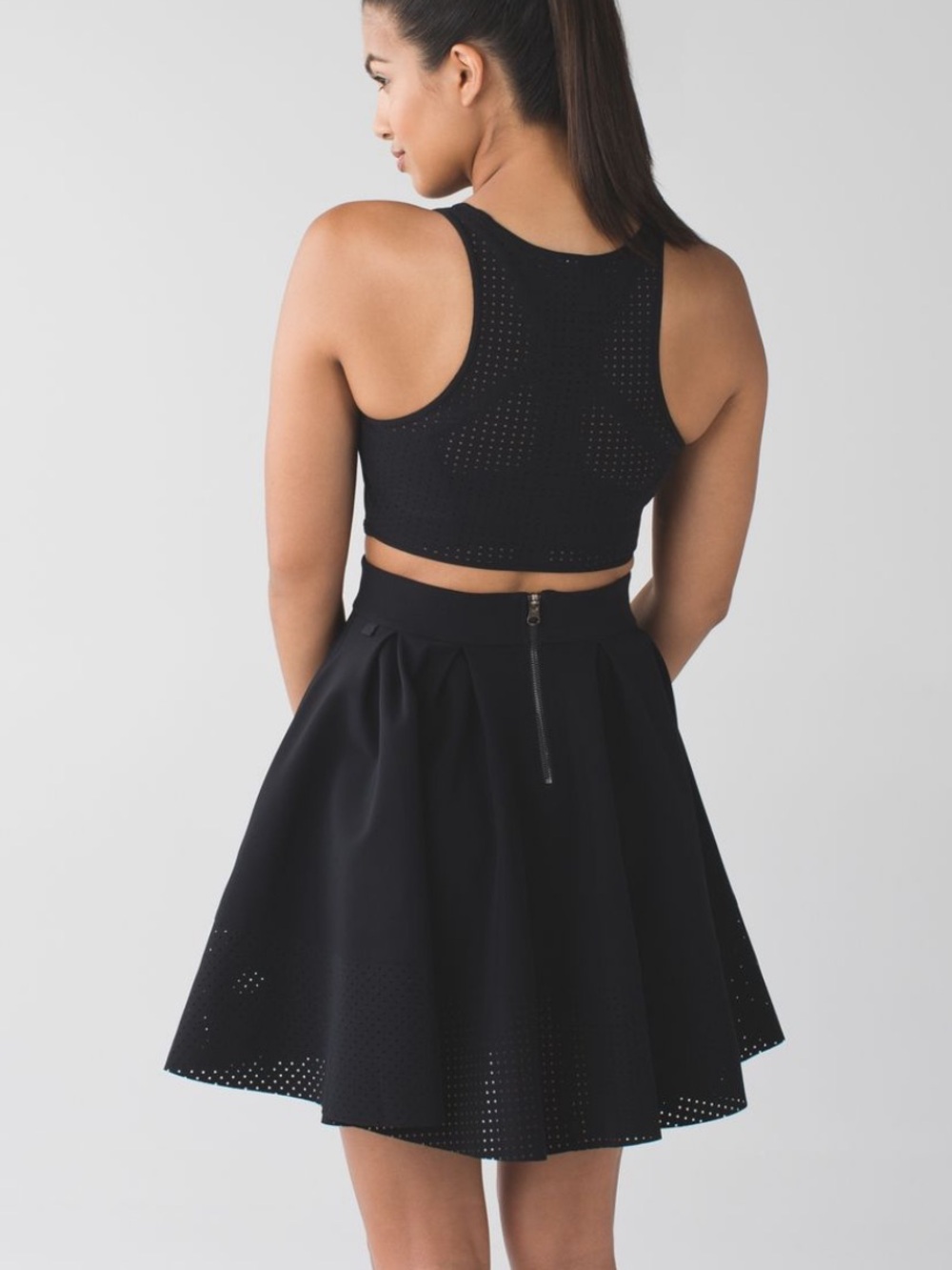 lululemon away dress 8 Black A-Line Perforated Skirt